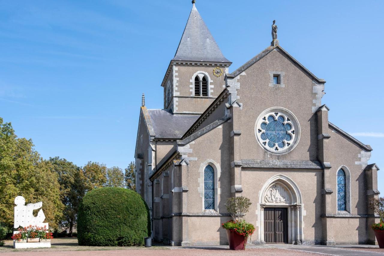 Une HALTE Quelque PART Cheminot Exterior foto